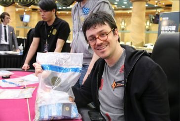 Isaac Haxton Leads SHR Bowl China after Day 1